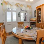 Vineta Whg 12 *